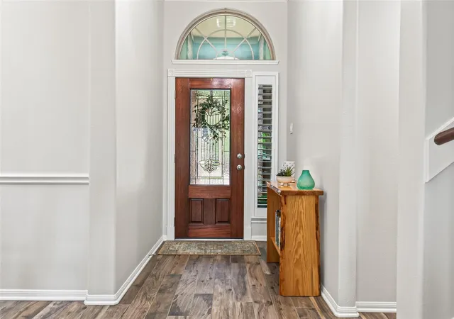 Photo 4 of Sale Pending at 28427 Kinglet Pines Dr, Katy, TX 77494 | MLS# 93794793 | Listing updated on 2026-08-28