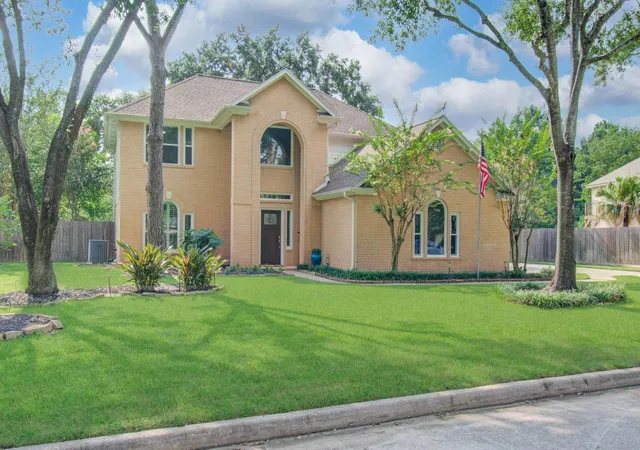 2nd image of 22927 Northoak Forest Ln, Spring, TX 77389 | MLS# 54370282