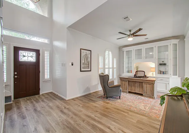 3rd image of 22927 Northoak Forest Ln, Spring, TX 77389 | MLS# 54370282