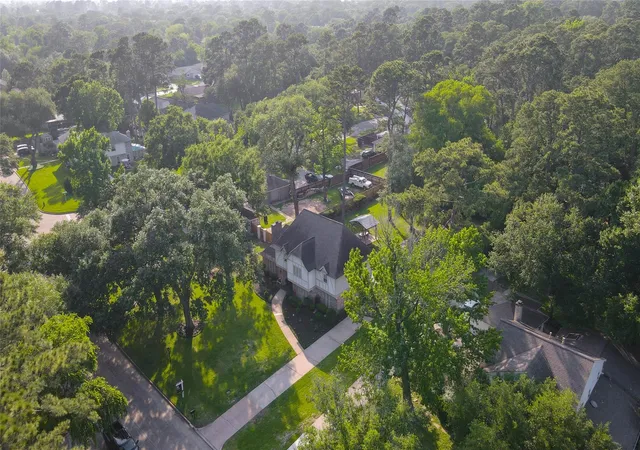 Photo 3 of Single family home for sale at 6710 Falling Waters Dr, Spring, TX 77379 | MLS# 10673324 | Listing updated on 2026-08-15