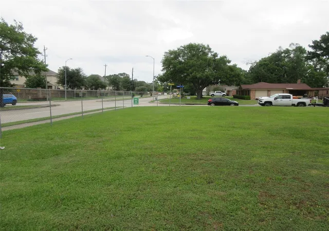 3rd image of 0 Barr St, Houston, TX 77080 | MLS# 49850280