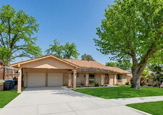 Photo 1 of Sale Pending at 611 Colwyn Pass, San Antonio, TX 78216 | MLS# 35936523 | Listing updated on 2026-09-15
