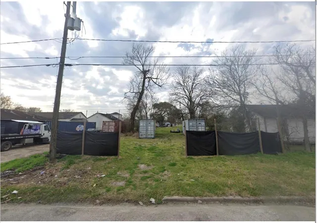 2nd image of 0 Maury St, Houston, TX 77009 | MLS# 84482164