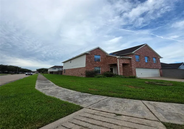 Photo 1 of Single family home for sale at 2133 Stoney Brk Dr, Deer Park, TX 77536 | MLS# 1091650 | Listing updated on 2026-09-24