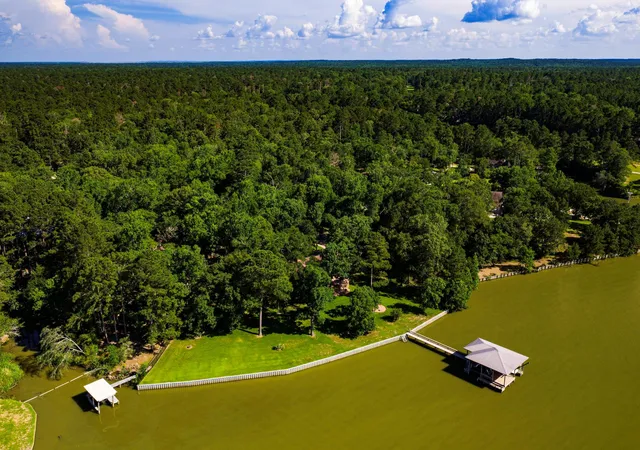 49th image of 20312 St Andrews Circle, Huntsville, TX 77320 | MLS# 52953074