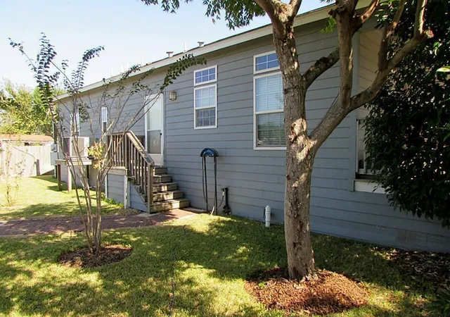 7th image of 5228 Fuqua Gardens View, Houston, TX 77045 | MLS# 83432900