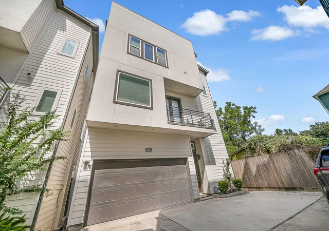 2nd image of 5916 Petty St #A, Houston, TX 77007 | MLS# 20787763