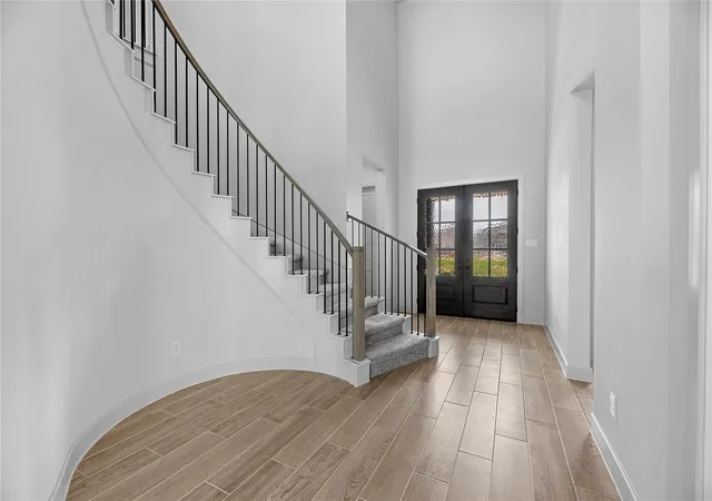 Photo 3 of Single family home for sale at 16423 Cat Ct, Conroe, TX 77302 | MLS# 76561280 | Listing updated on 2026-09-16