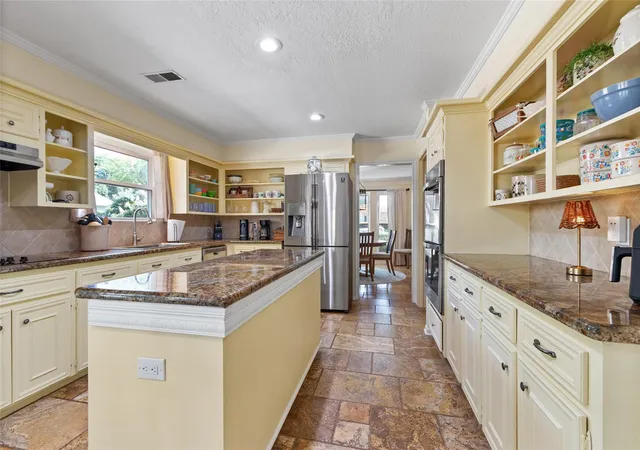 Photo 4 of Single family home for sale at 1610 Leatherwood Dr, Katy, TX 77450 | MLS# 58887229 | Listing updated on 2026-09-17