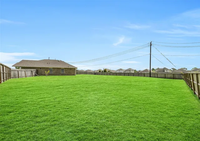 Homes for sale in La Marque, TX | 521 Maple Bend Ln, La Marque, TX 77568 | MLS# 46317342