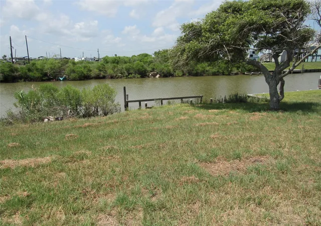 5th image of 14482 Albacore St, Bay City, TX 77414 | MLS# 71138974