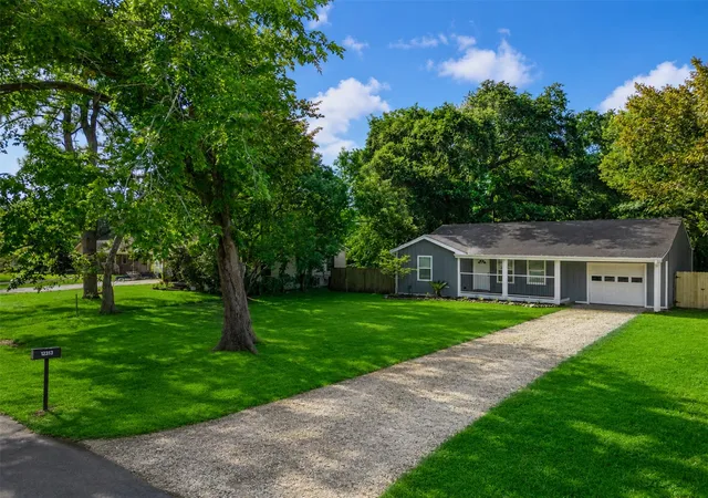 Photo 4 of Single family home for sale at 12313 23rd Street, Santa Fe, TX 77510 | MLS# 18743160 | Listing updated on 2026-09-18
