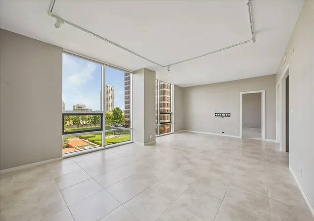 Photo 1 of Condo for sale at 5110 San Felipe St #43W, Houston, TX 77056 | MLS# 84214216 | Listing updated on 2026-05-29