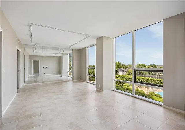 Photo 2 of Condo for sale at 5110 San Felipe St #43W, Houston, TX 77056 | MLS# 84214216 | Listing updated on 2026-05-29