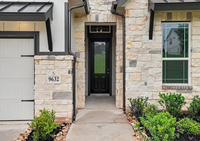 4th image of 9632 Moss Rose, Willis, TX 77378 | MLS# 58655279