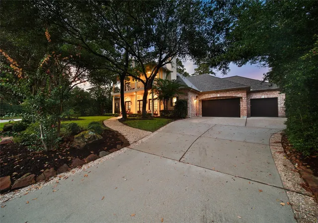 2nd image of 70 W Ambassador Bnd, Spring, TX 77382 | MLS# 77885797