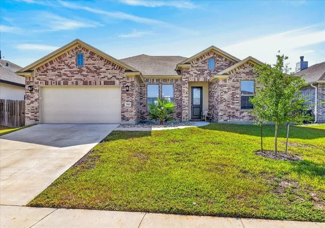 Photo 1 of Sale Pending at 7910 Krypton Dr, Corpus Christi, TX 78414 | MLS# 81585275 | Listing updated on 2026-10-06