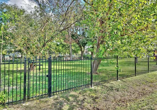 Photo 3 of Land for sale at 4108 Falls St, Houston, TX 77026 | MLS# 68305251 | Listing updated on 2026-09-28