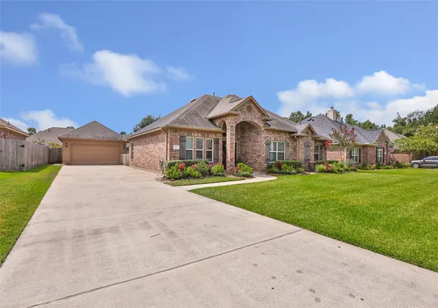 2nd image of 505 Ripkowski Dr, Dayton, TX 77535 | MLS# 2008275