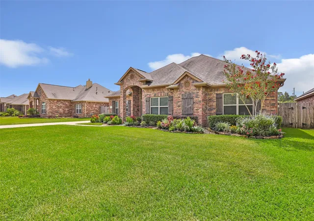 3rd image of 505 Ripkowski Dr, Dayton, TX 77535 | MLS# 2008275