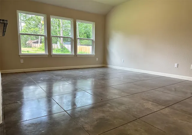 Photo 3 of Sale Pending at 10546 Royal Andrews, Conroe, TX 77303 | MLS# 35939886 | Listing updated on 2026-07-10