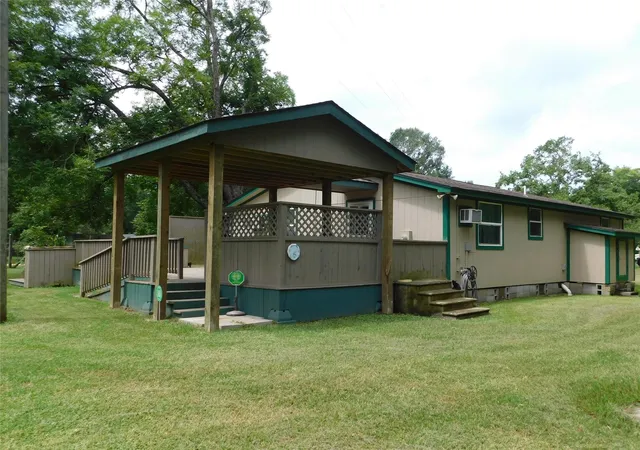 Photo 1 of Single family home for sale at 141 Martinez St, Coldspring, TX 77331 | MLS# 98307303 | Listing updated on 2026-09-14