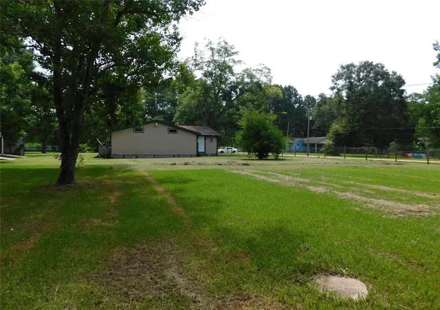 Photo 3 of Single family home for sale at 141 Martinez St, Coldspring, TX 77331 | MLS# 98307303 | Listing updated on 2026-09-14