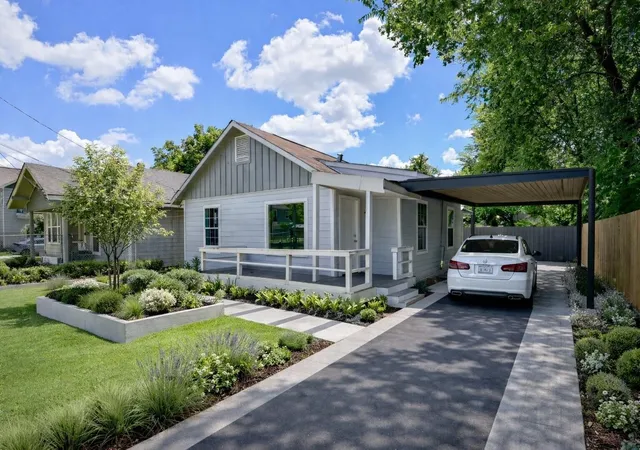 Photo 2 of Single family home for sale at 4714 Nichols St, Houston, TX 77020 | MLS# 79572989 | Listing updated on 2026-08-24
