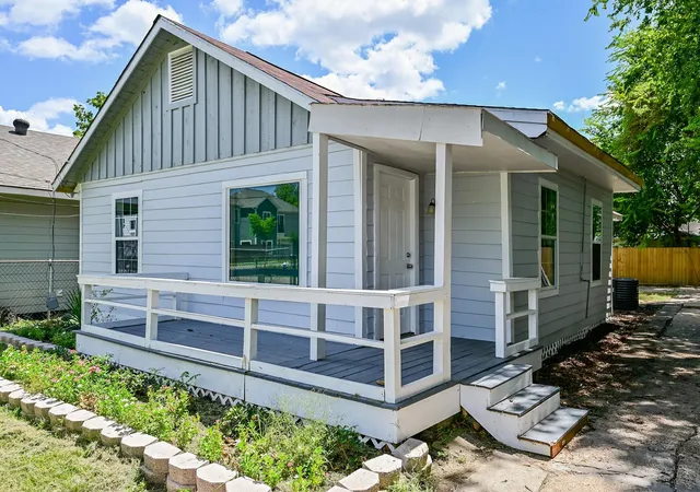 Photo 3 of Single family home for sale at 4714 Nichols St, Houston, TX 77020 | MLS# 79572989 | Listing updated on 2026-08-24