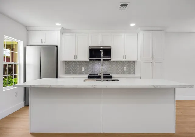 Photo 2 of Multi family home for sale at 3619 Avenue S, Galveston, TX 77550 | MLS# 78989753 | Listing updated on 2026-09-16