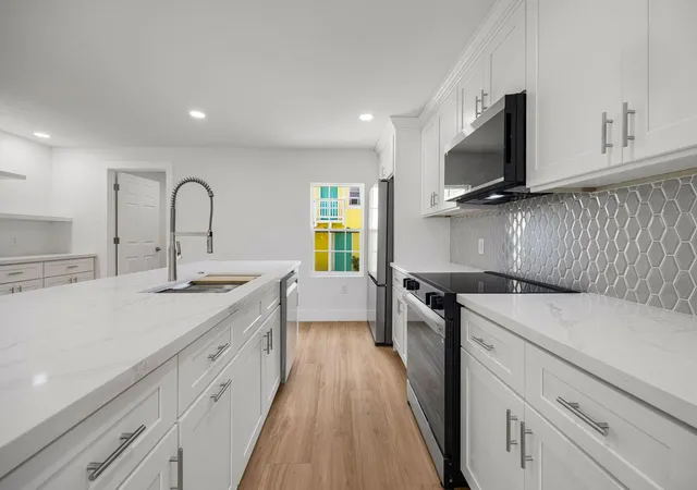 Photo 4 of Multi family home for sale at 3619 Avenue S, Galveston, TX 77550 | MLS# 78989753 | Listing updated on 2026-09-16