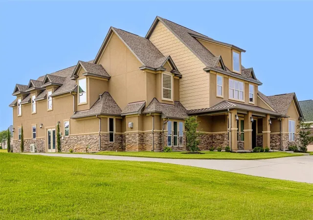 2nd image of 10887 Decatur St, Willis, TX 77318 | MLS# 87147488