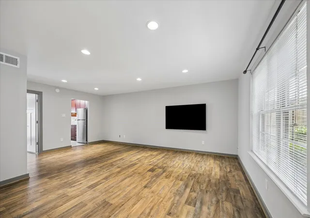 5th image of 515 Tallowood Rd #56, Houston, TX 77024 | MLS# 91688150