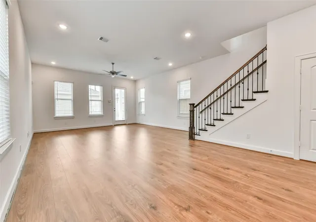 Homes for sale in Pearland, TX | 2511 S Houston Ave, Pearland, TX 77581 | MLS# 83344139