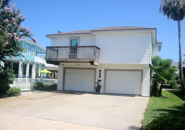 2nd image of 238 Bamaku Bnd, Galveston, TX 77554 | MLS# 84344769