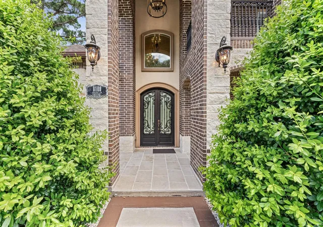 Photo 3 of Single family home for sale at 8109 Gulick Ln, Houston, TX 77075 | MLS# 51674444 | Listing updated on 2026-08-31