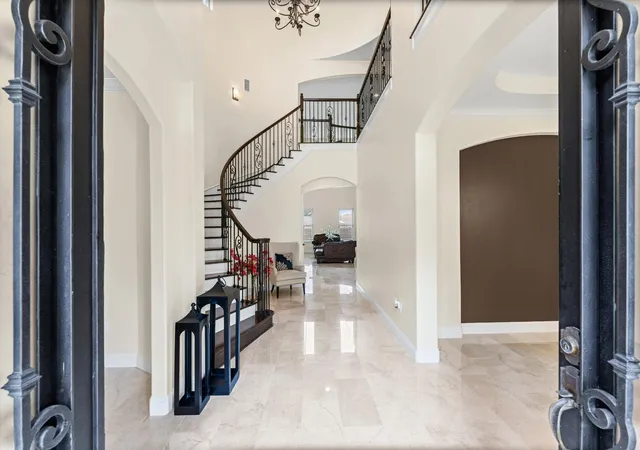 Photo 4 of Single family home for sale at 8109 Gulick Ln, Houston, TX 77075 | MLS# 51674444 | Listing updated on 2026-08-31