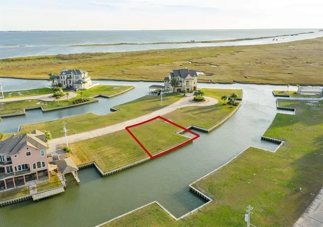Photo 1 of Land for sale at 6 Half Moon, Hitchcock, TX 77563 | MLS# 25647558 | Listing updated on 2026-08-18