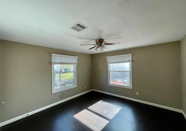 Photo 2 of Single family home for sale at 206 Frawley St, Houston, TX 77009 | MLS# 27688881 | Listing updated on 2026-06-23
