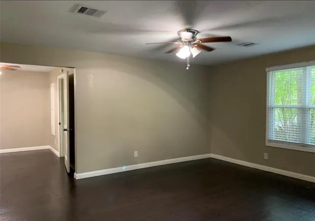 Photo 3 of Single family home for sale at 206 Frawley St, Houston, TX 77009 | MLS# 27688881 | Listing updated on 2026-06-23