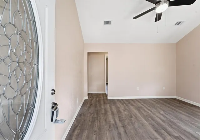 Photo 4 of Single family home for sale at 672 County Rd 3317, Cleveland, TX 77327 | MLS# 2965667 | Listing updated on 2026-07-11