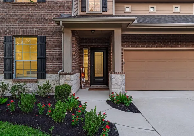 2nd image of 968 Ponte Serra Dr, League City, TX 77573 | MLS# 68974537