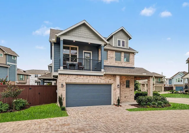 Photo 1 of Single family home for sale at 11818 California Sister Dr, Humble, TX 77346 | MLS# 39068563 | Listing updated on 2026-07-14