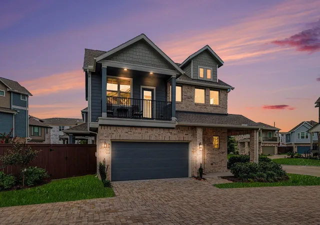 Photo 3 of Single family home for sale at 11818 California Sister Dr, Humble, TX 77346 | MLS# 39068563 | Listing updated on 2026-07-14