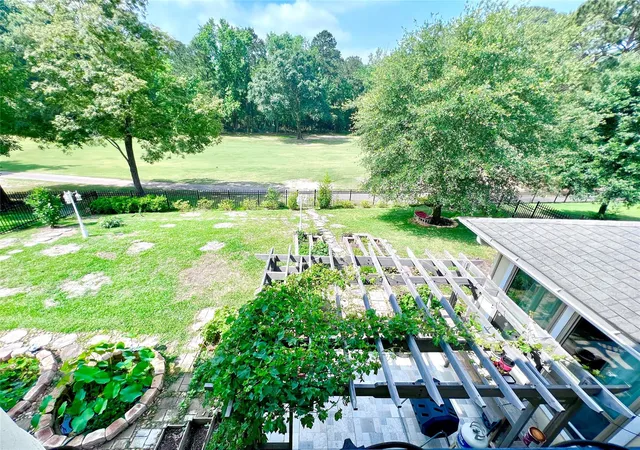 Photo 3 of Single family home for sale at 2820 S Cotswold Manor Dr, Kingwood, TX 77339 | MLS# 74885825 | Listing updated on 2026-07-23