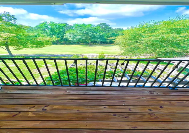 Photo 4 of Single family home for sale at 2820 S Cotswold Manor Dr, Kingwood, TX 77339 | MLS# 74885825 | Listing updated on 2026-07-23