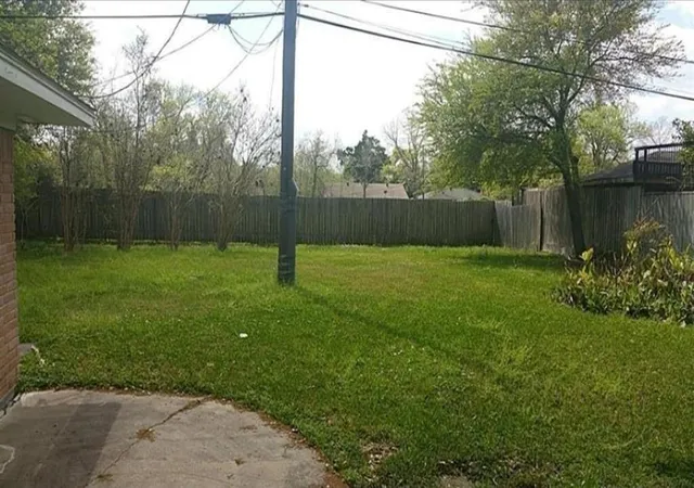 Photo 3 of Single family home for sale at 8835 Valley View Ln, Houston, TX 77074 | MLS# 10571255 | Listing updated on 2026-07-01