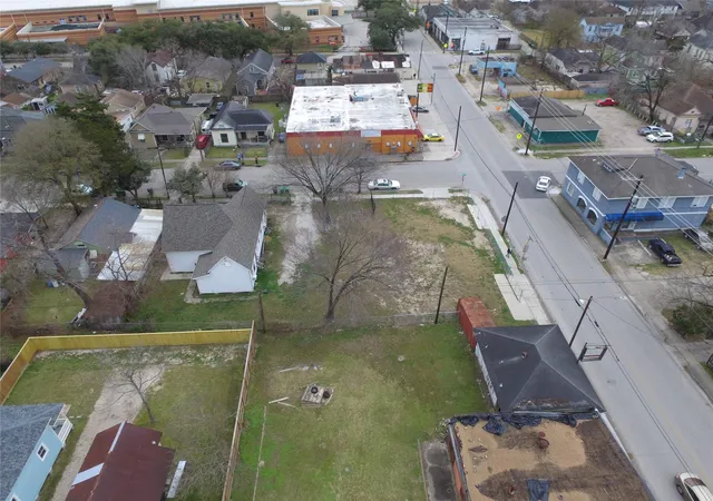 Photo 3 of Land for sale at 1903 Chapman St, Houston, TX 77009 | MLS# 88262928 | Listing updated on 2026-08-18