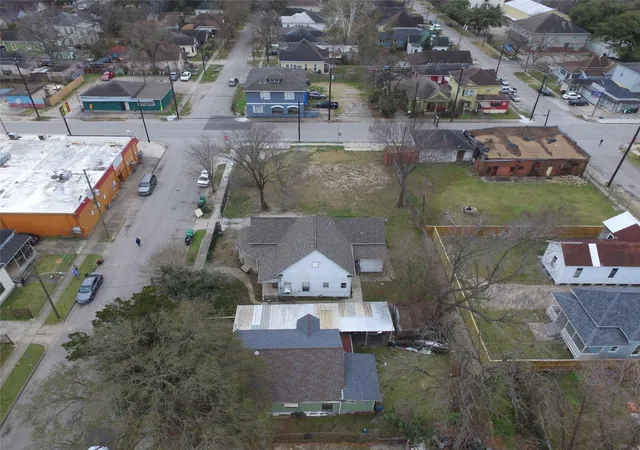 Photo 4 of Land for sale at 1903 Chapman St, Houston, TX 77009 | MLS# 88262928 | Listing updated on 2026-08-18