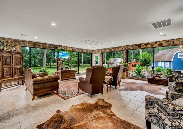 Photo 3 of Single family home for sale at 22827 Edward Ln, Tomball, TX 77377 | MLS# 12728040 | Listing updated on 2026-05-19